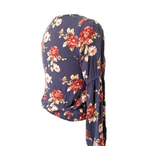 American Eagle Cropped Long Sleeve Floral Blouse Elastic Cuffs Waist Detail XS - Picture 6 of 8